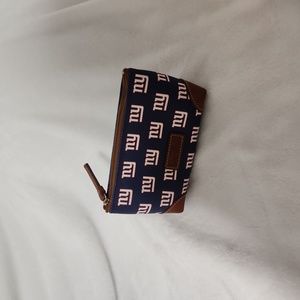 Dooney and bourke makeup bag small Giants logo